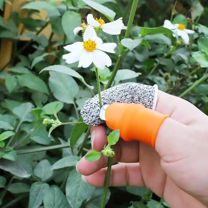 Garden Silicone Thumb Knife, Finger Knife-Plants Picking Trim Tools(L)