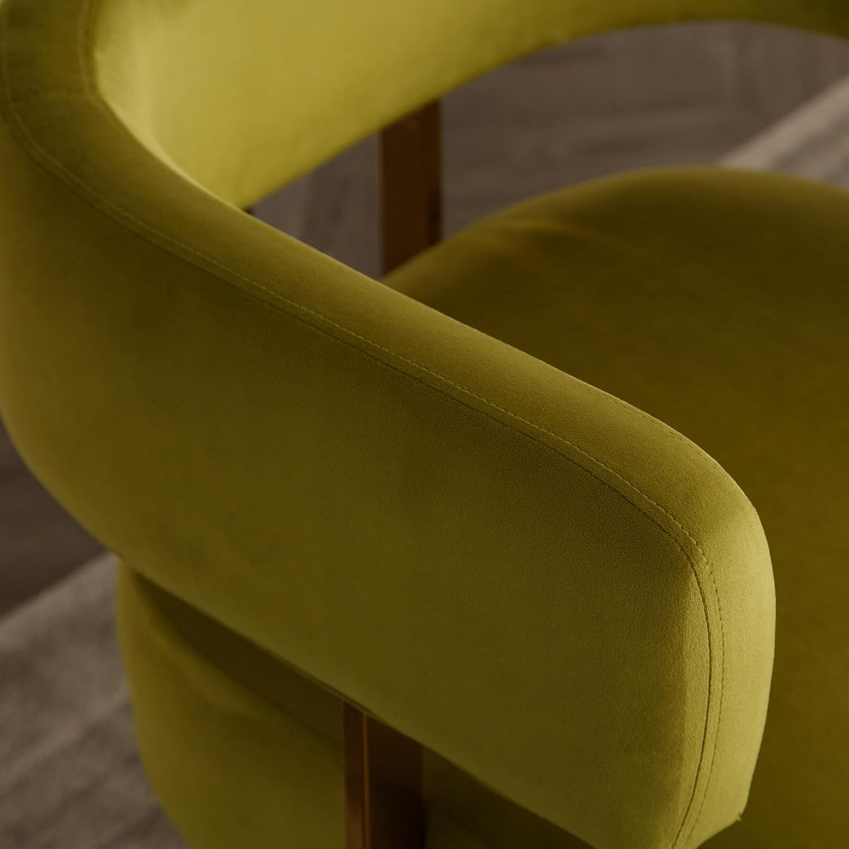 Modern Barrel Accent Chairs Set of 2, Living Room Side Chairs with Golden Metal Legs, Soft Velvet Reading Armchairs for Bedroom, Upholstered Club Chair for Reception Room/Office, Olive