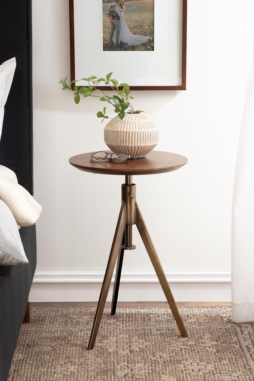 Kate and Laurel Keres Mid-Century Adjustable-Height Round Pedestal Side Table, 16 x 16 x 28, Walnut Brown and Brass, Modern Circle End Table for Use as Indoor Plant Stand or Bedroom Nightstand